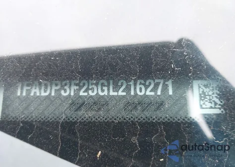 2016 Ford Focus Se z USA, uszkodzony, nr VIN 1FADP3F25GL216271